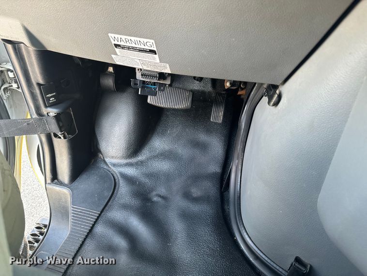 image for item DX1084 2018 Ford  Econoline E450 refrigerated truck