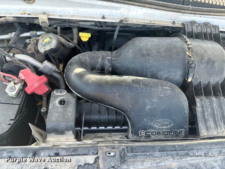 image for item DX1084 2018 Ford  Econoline E450 refrigerated truck