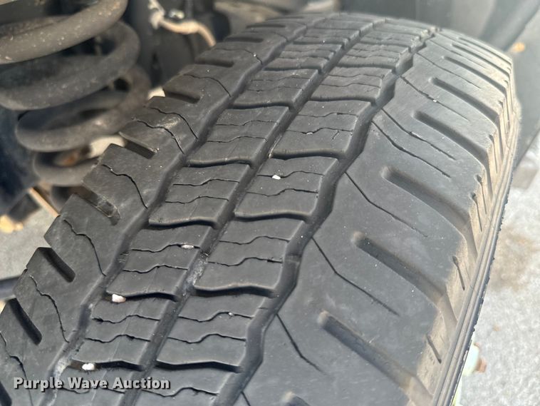 image for item DX1084 2018 Ford  Econoline E450 refrigerated truck