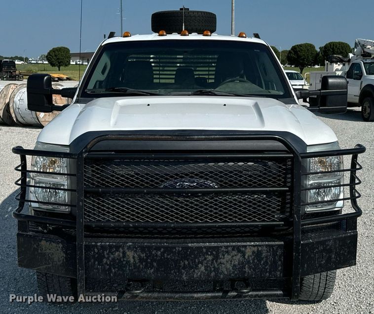 image for item DX1103 2012 Ford F350 Super Duty XL Crew Cab flatbed pickup truck