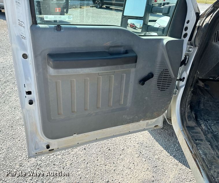 image for item DX1103 2012 Ford F350 Super Duty XL Crew Cab flatbed pickup truck