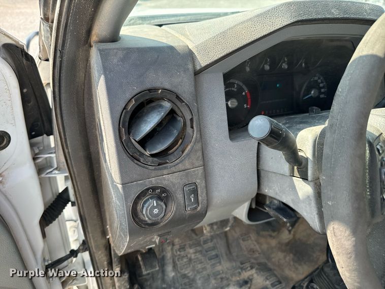 image for item DX1103 2012 Ford F350 Super Duty XL Crew Cab flatbed pickup truck