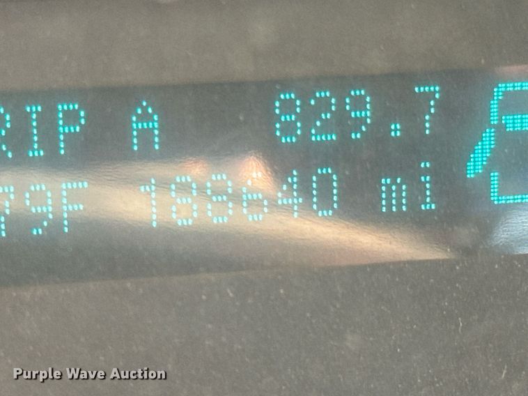 image for item DX1103 2012 Ford F350 Super Duty XL Crew Cab flatbed pickup truck