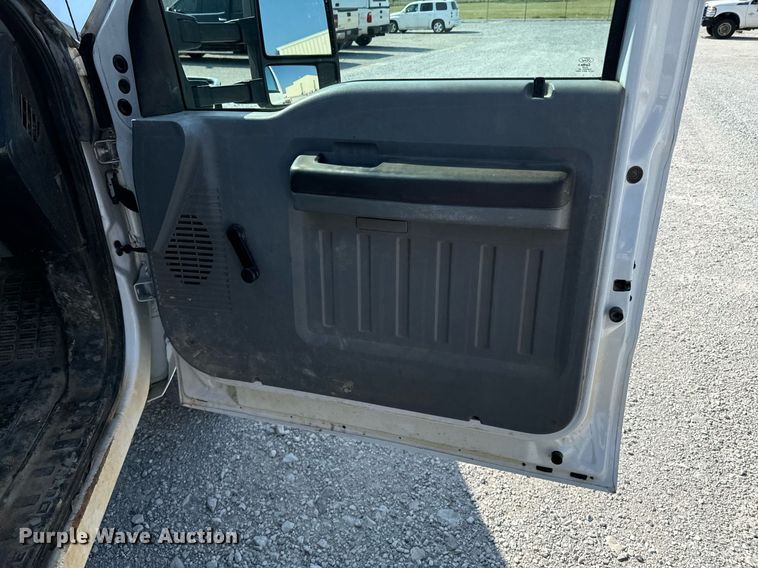 image for item DX1103 2012 Ford F350 Super Duty XL Crew Cab flatbed pickup truck