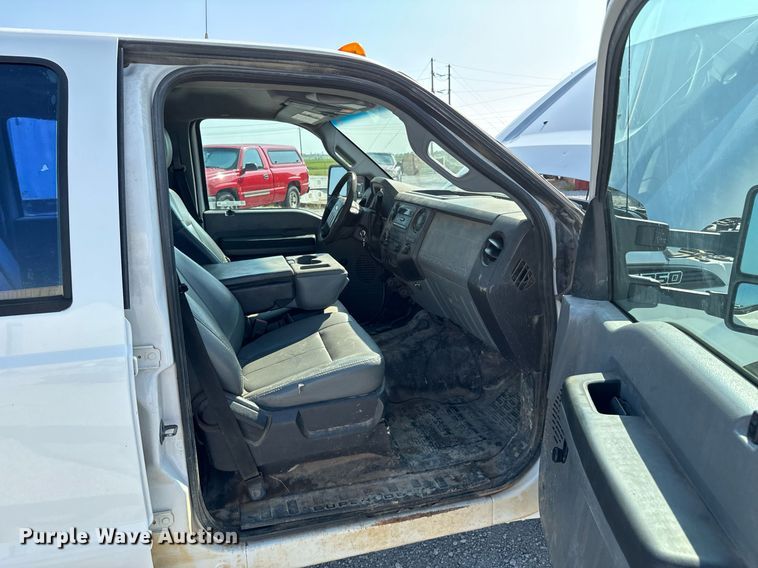 image for item DX1103 2012 Ford F350 Super Duty XL Crew Cab flatbed pickup truck