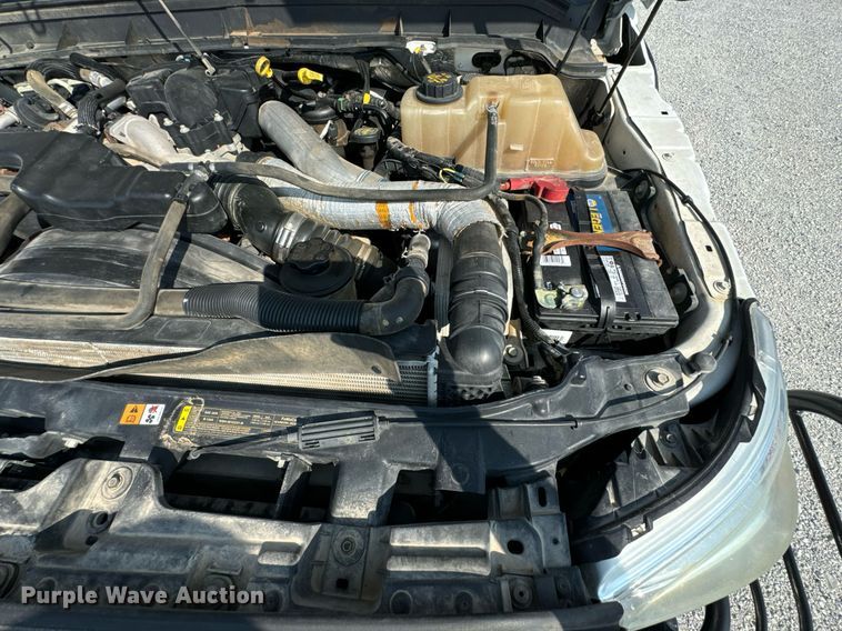 image for item DX1103 2012 Ford F350 Super Duty XL Crew Cab flatbed pickup truck