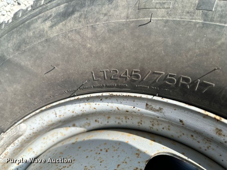 image for item DX1103 2012 Ford F350 Super Duty XL Crew Cab flatbed pickup truck