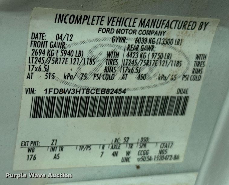 image for item DX1103 2012 Ford F350 Super Duty XL Crew Cab flatbed pickup truck