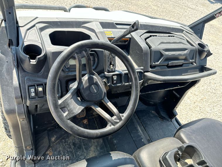 image for item DX1108 2020 Can-Am SSV Defender utility vehicle