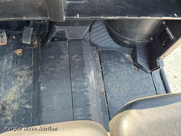 image for item DX1108 2020 Can-Am SSV Defender utility vehicle