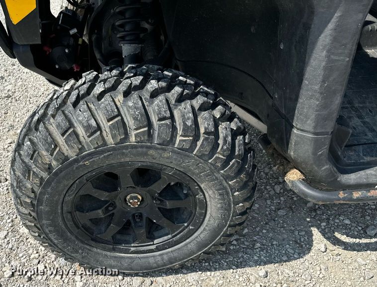 image for item DX1108 2020 Can-Am SSV Defender utility vehicle