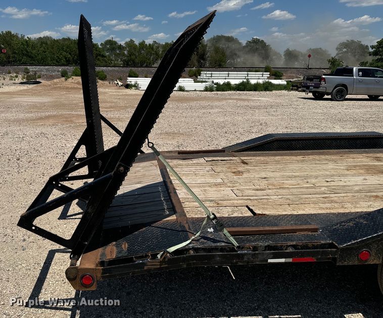 image for item DX3458 2020 PJ Gooseneck LD equipment trailer