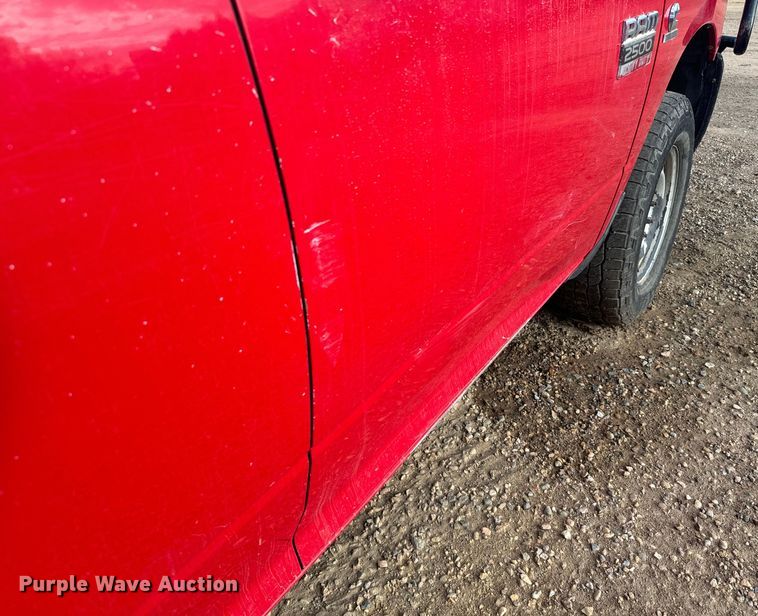 image for item DX3559 2012 Dodge Ram 2500HD Crew Cab flatbed pickup truck