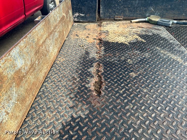 image for item DX3559 2012 Dodge Ram 2500HD Crew Cab flatbed pickup truck