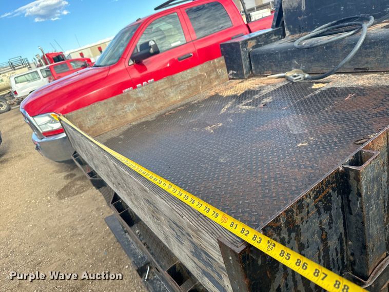 image for item DX3559 2012 Dodge Ram 2500HD Crew Cab flatbed pickup truck