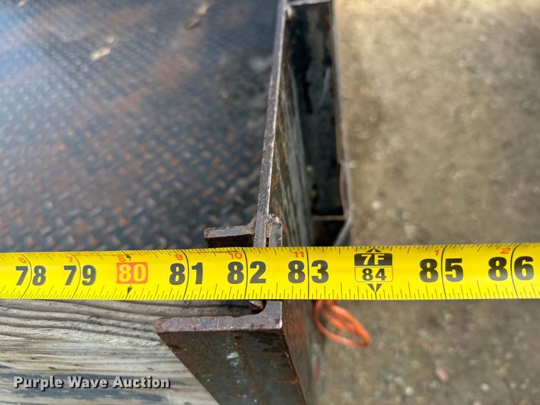 image for item DX3559 2012 Dodge Ram 2500HD Crew Cab flatbed pickup truck