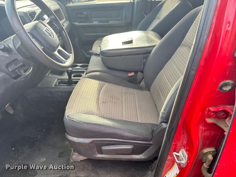 image for item DX3559 2012 Dodge Ram 2500HD Crew Cab flatbed pickup truck