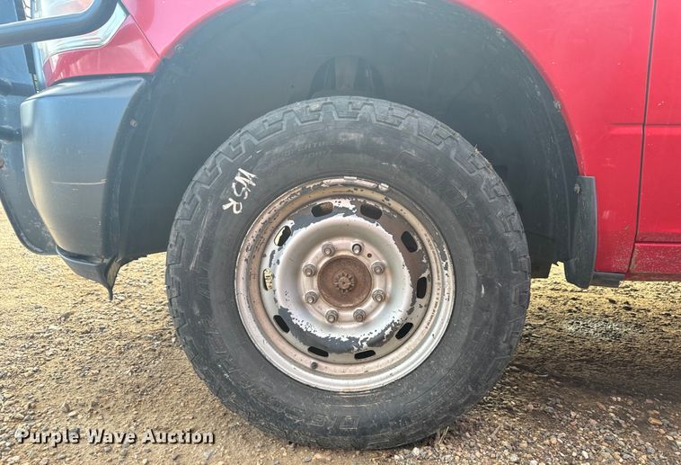 image for item DX3559 2012 Dodge Ram 2500HD Crew Cab flatbed pickup truck