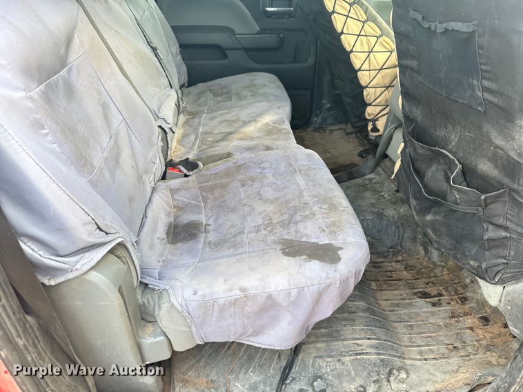 image for item DX3560 2019 Chevrolet  Silverado 2500HD Double Cab pickup truck cab and chassis