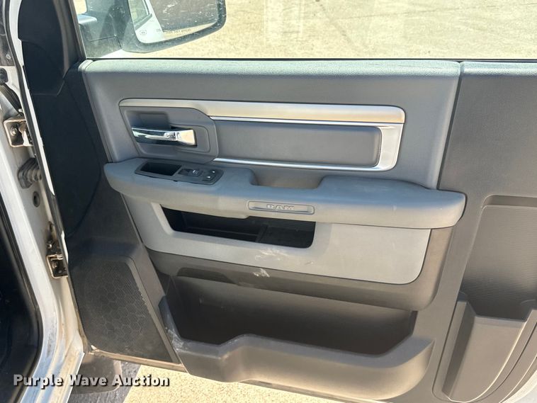 image for item DX3562 2013 Dodge Ram 1500 pickup truck