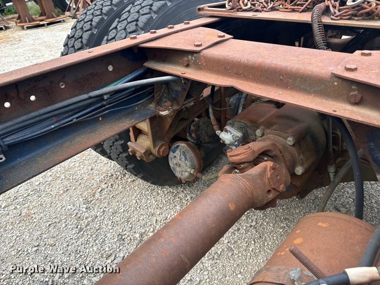 image for item EE7503 1977 White Freightliner  semi truck