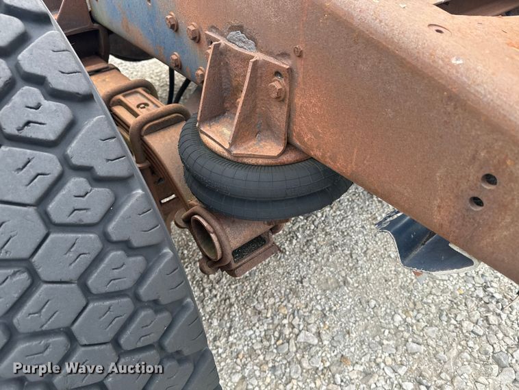 image for item EE7503 1977 White Freightliner  semi truck