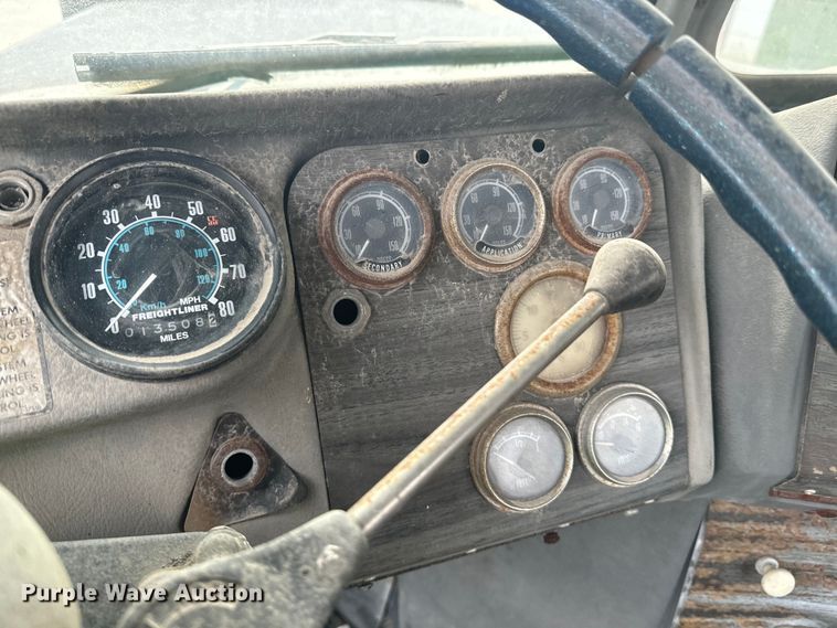 image for item EE7503 1977 White Freightliner  semi truck