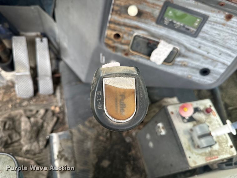 image for item EE7503 1977 White Freightliner  semi truck