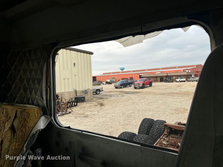 image for item EE7503 1977 White Freightliner  semi truck