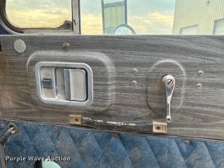 image for item EE7503 1977 White Freightliner  semi truck