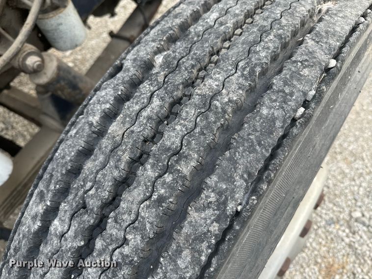 image for item EE7503 1977 White Freightliner  semi truck