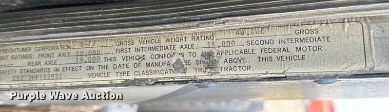 image for item EE7503 1977 White Freightliner  semi truck