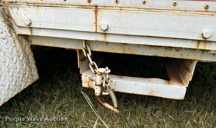 image for item EE7505 2002 Carson Trailer enclosed cargo trailer