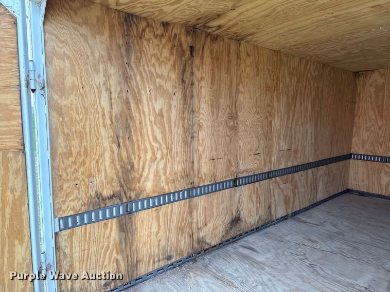 image for item EE7505 2002 Carson Trailer enclosed cargo trailer