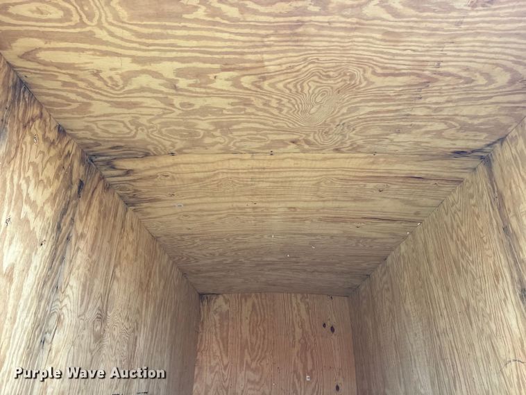 image for item EE7505 2002 Carson Trailer enclosed cargo trailer