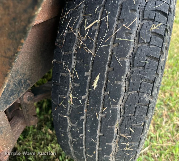 image for item EE7505 2002 Carson Trailer enclosed cargo trailer