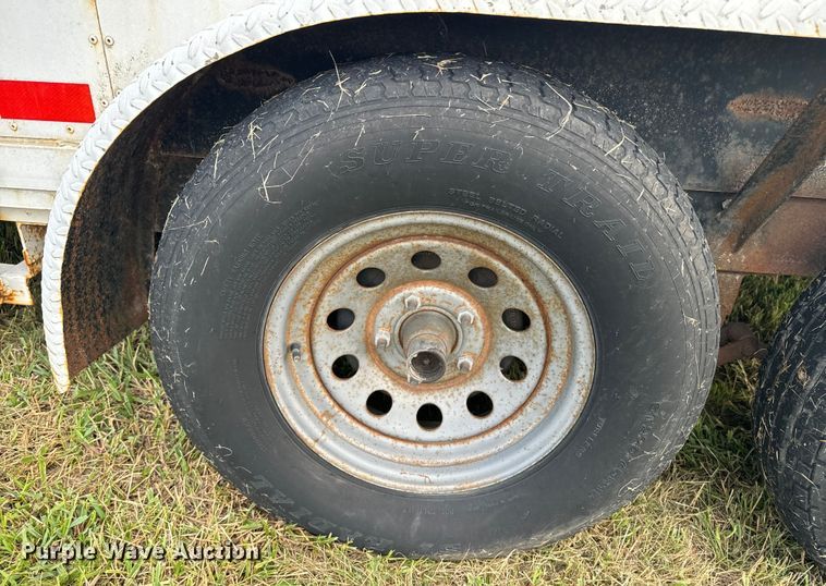 image for item EE7505 2002 Carson Trailer enclosed cargo trailer