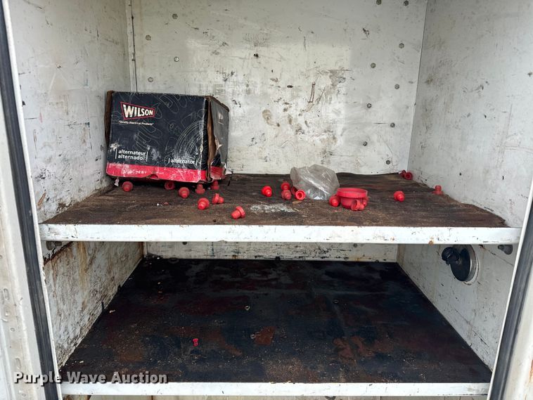 image for item EE7506 2006 GMC Chevrolet  5500 utility / service truck