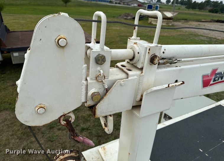 image for item EE7506 2006 GMC Chevrolet  5500 utility / service truck