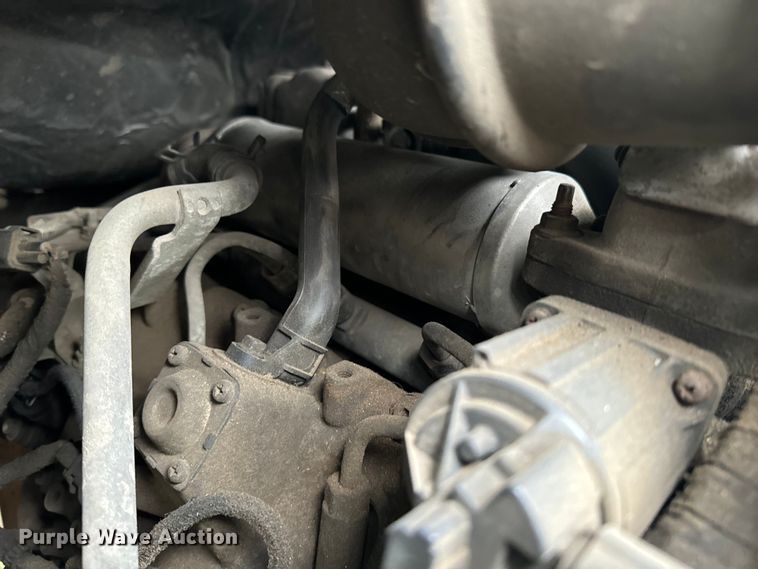 image for item EE7506 2006 GMC Chevrolet  5500 utility / service truck