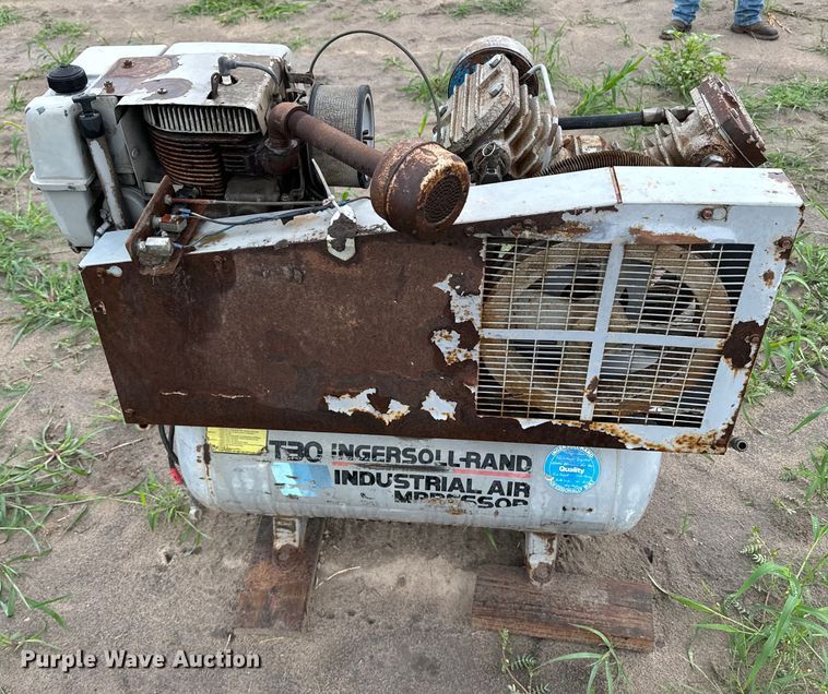 image for item EE7515 Ingersoll Rand 10FGT air compressor