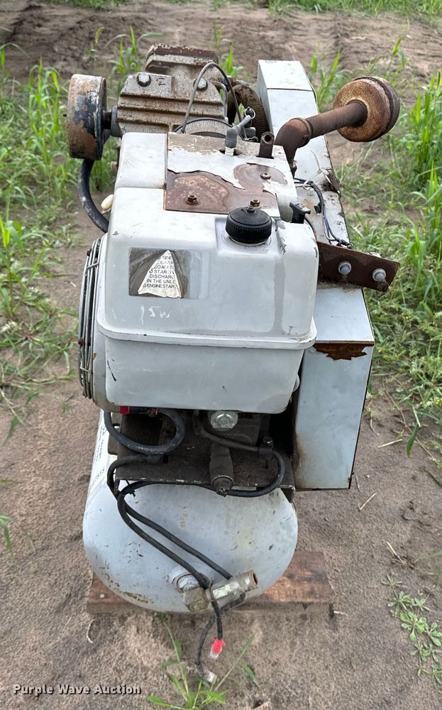 image for item EE7515 Ingersoll Rand 10FGT air compressor