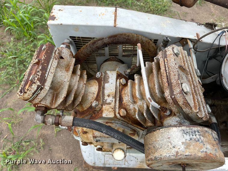 image for item EE7515 Ingersoll Rand 10FGT air compressor