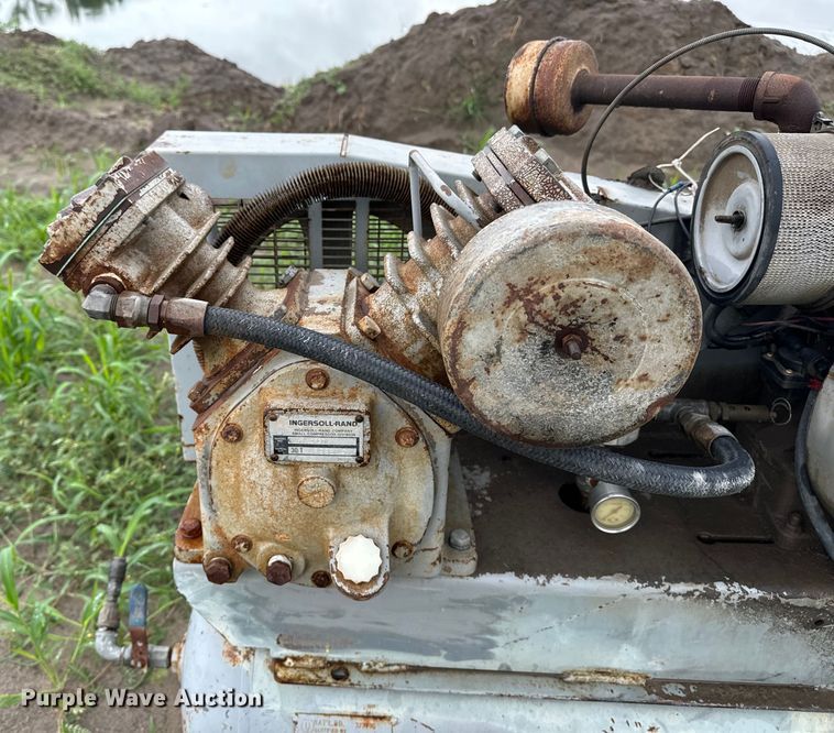 image for item EE7515 Ingersoll Rand 10FGT air compressor