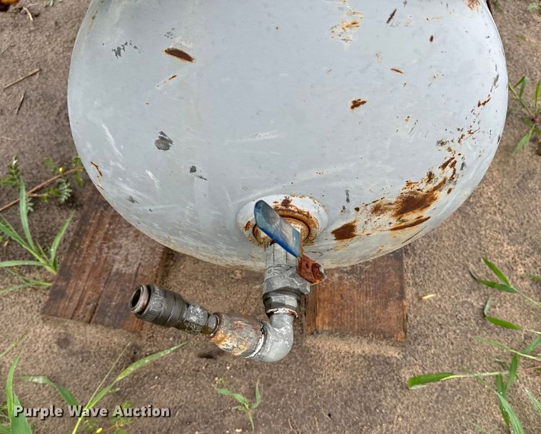 image for item EE7515 Ingersoll Rand 10FGT air compressor