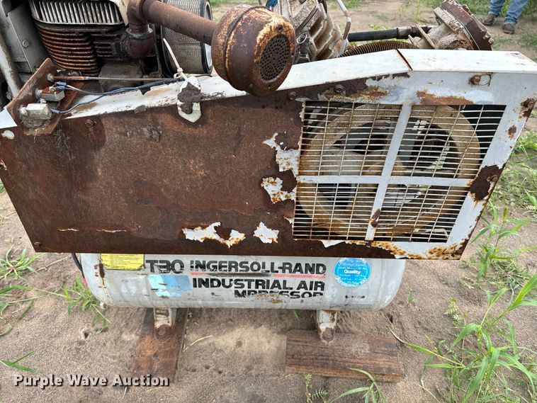 image for item EE7515 Ingersoll Rand 10FGT air compressor