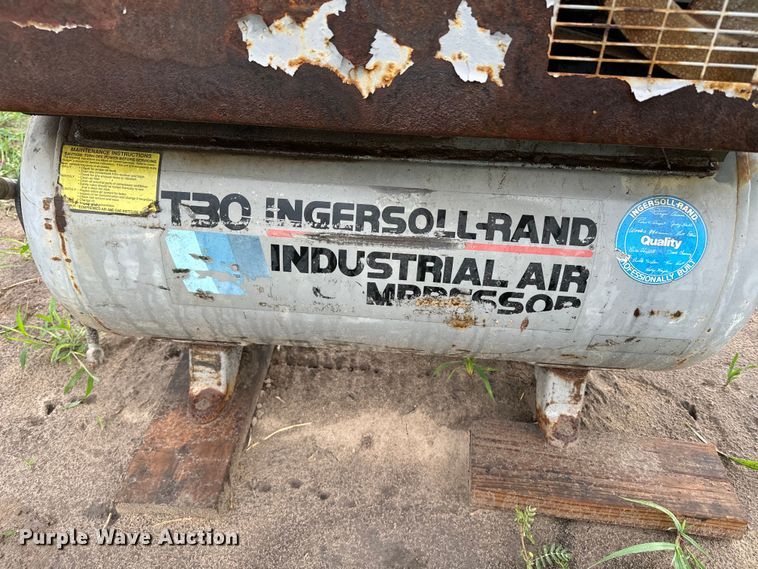 image for item EE7515 Ingersoll Rand 10FGT air compressor