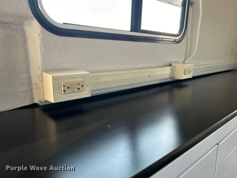 image for item EG0907 2012 T.A. Pelsue  Co. FLXCEN-001 fiber optic trailer