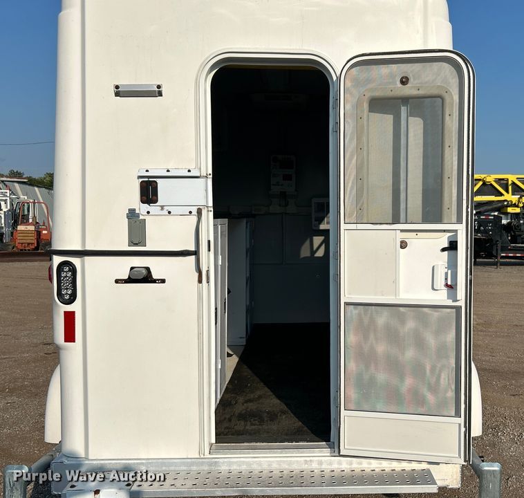 image for item EG0907 2012 T.A. Pelsue  Co. FLXCEN-001 fiber optic trailer