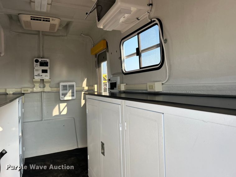 image for item EG0907 2012 T.A. Pelsue  Co. FLXCEN-001 fiber optic trailer